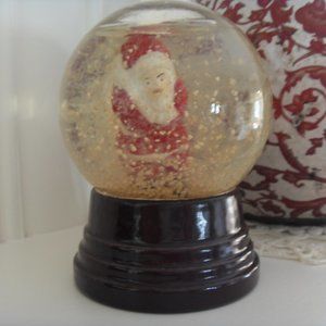 Antique Santa Snowglobe